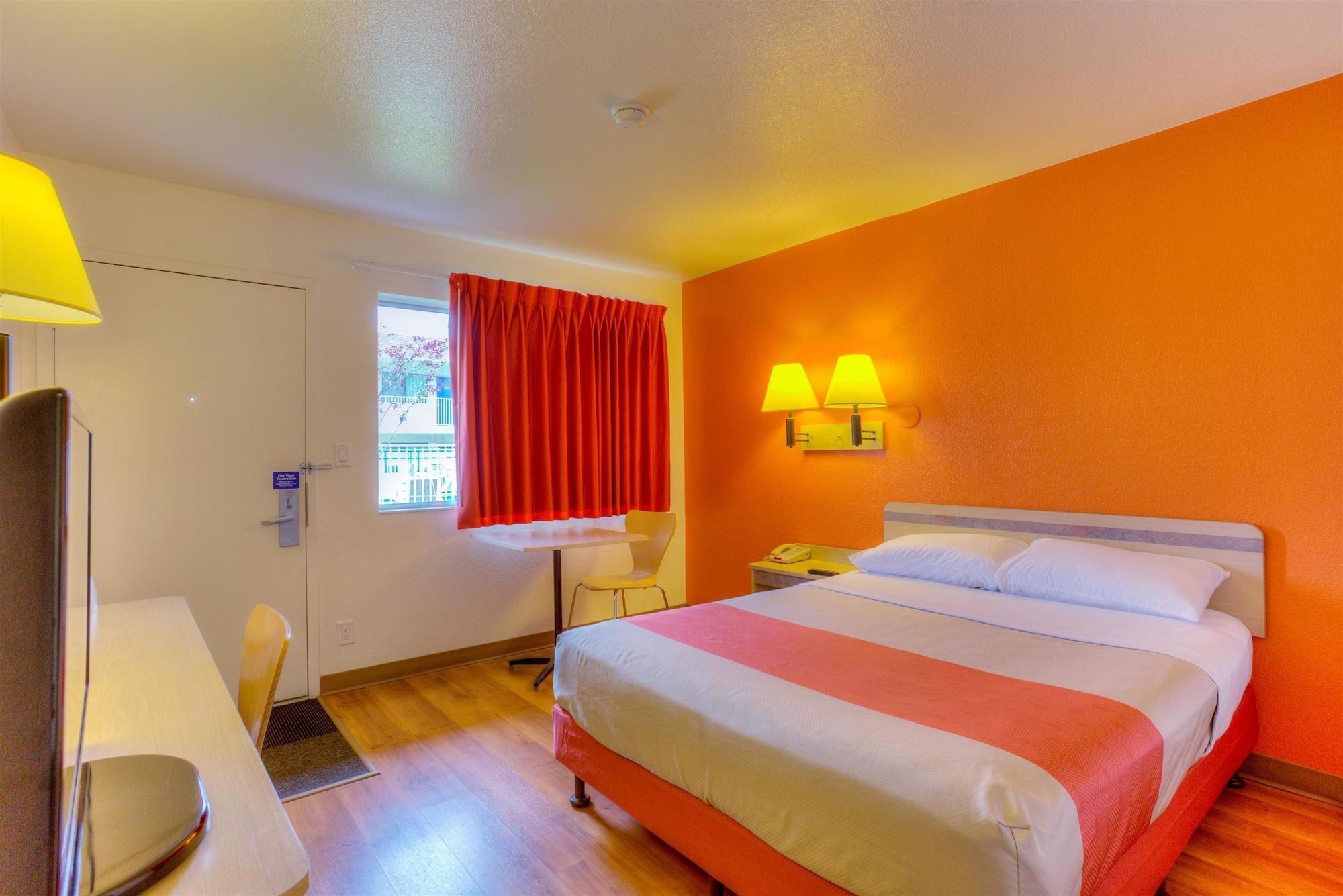 Motel 6-Troutdale, Or - Portland East Εξωτερικό φωτογραφία