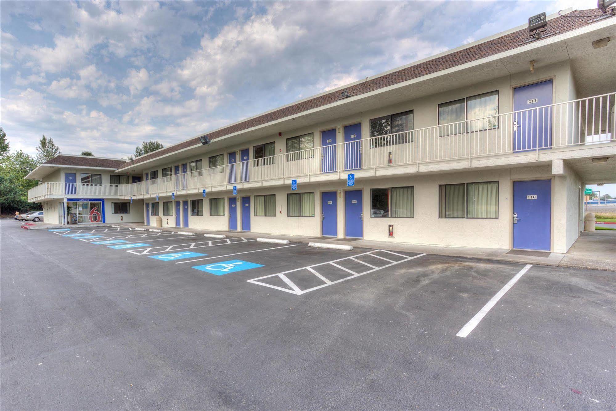 Motel 6-Troutdale, Or - Portland East Εξωτερικό φωτογραφία
