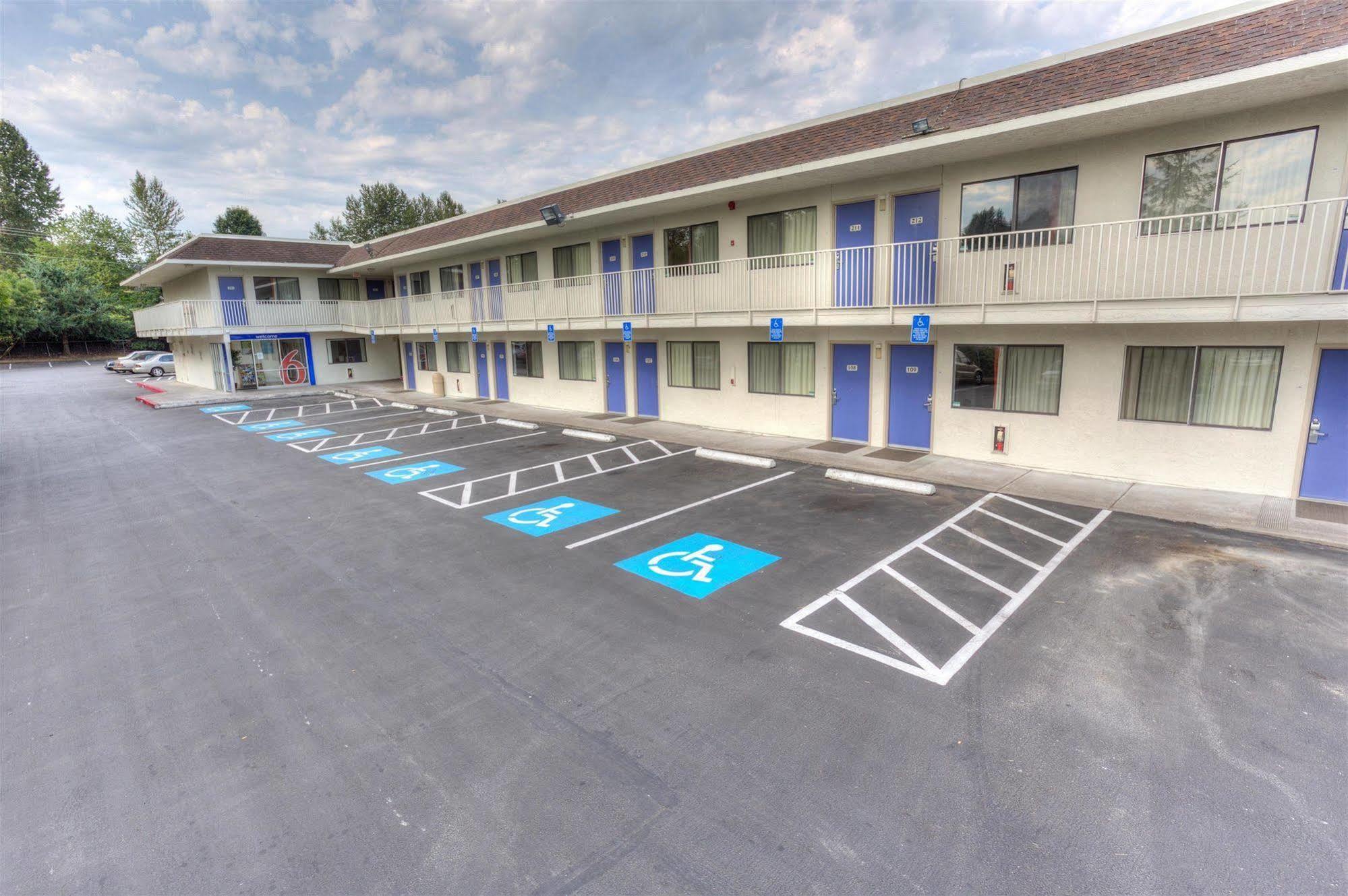 Motel 6-Troutdale, Or - Portland East Εξωτερικό φωτογραφία