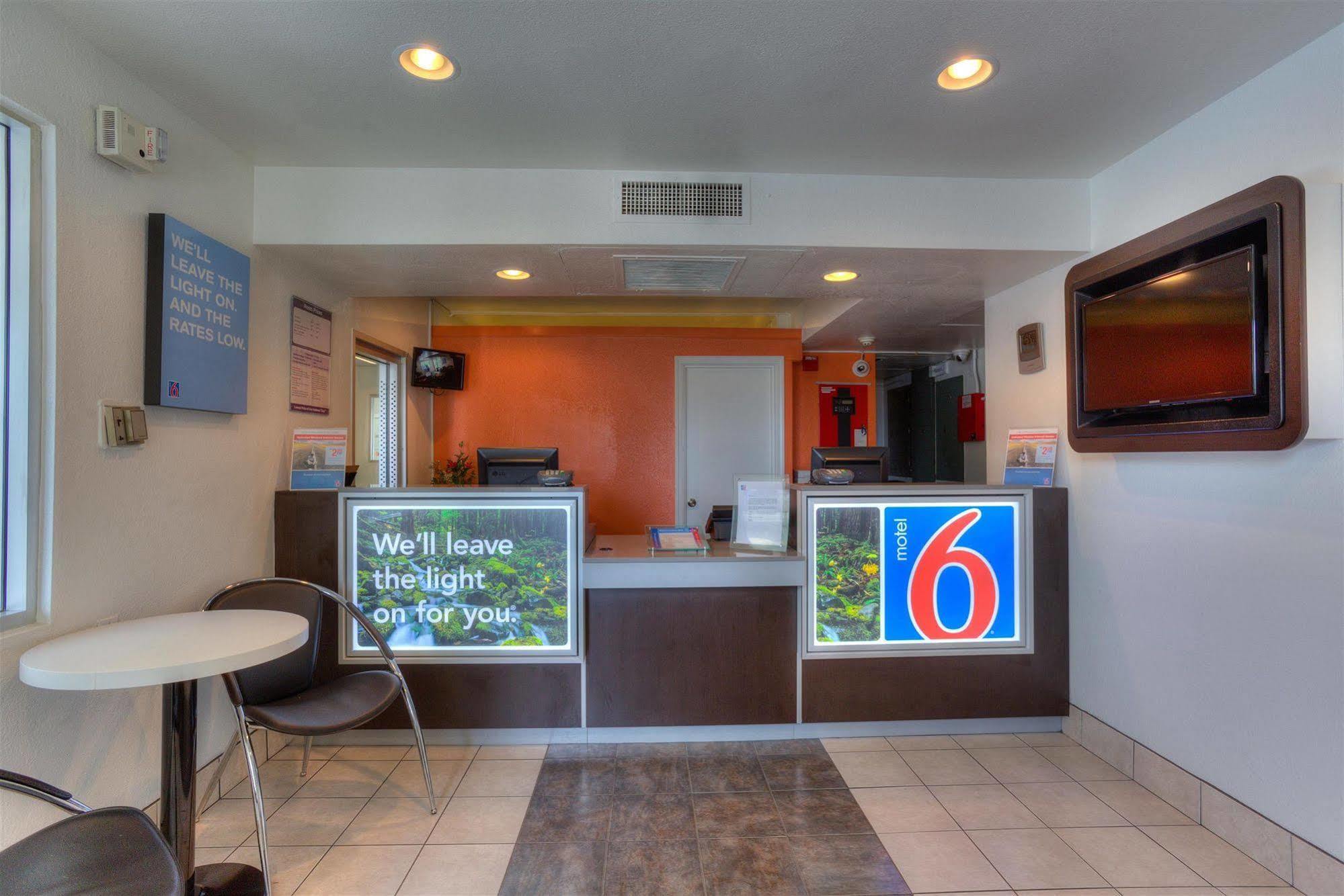 Motel 6-Troutdale, Or - Portland East Εξωτερικό φωτογραφία
